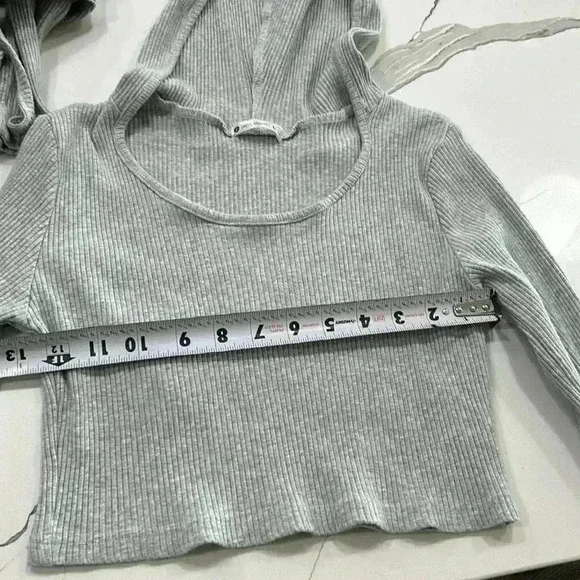 Zaful Sports Cropped hooded gray long sleeve top and free pants leggings size 8 - Picture 11 of 11